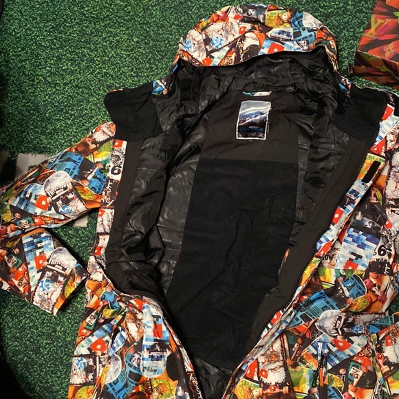 Gsou Snow Men's High Windproof Snowboard & Ski Jacket Wear - Picture 7 of 7